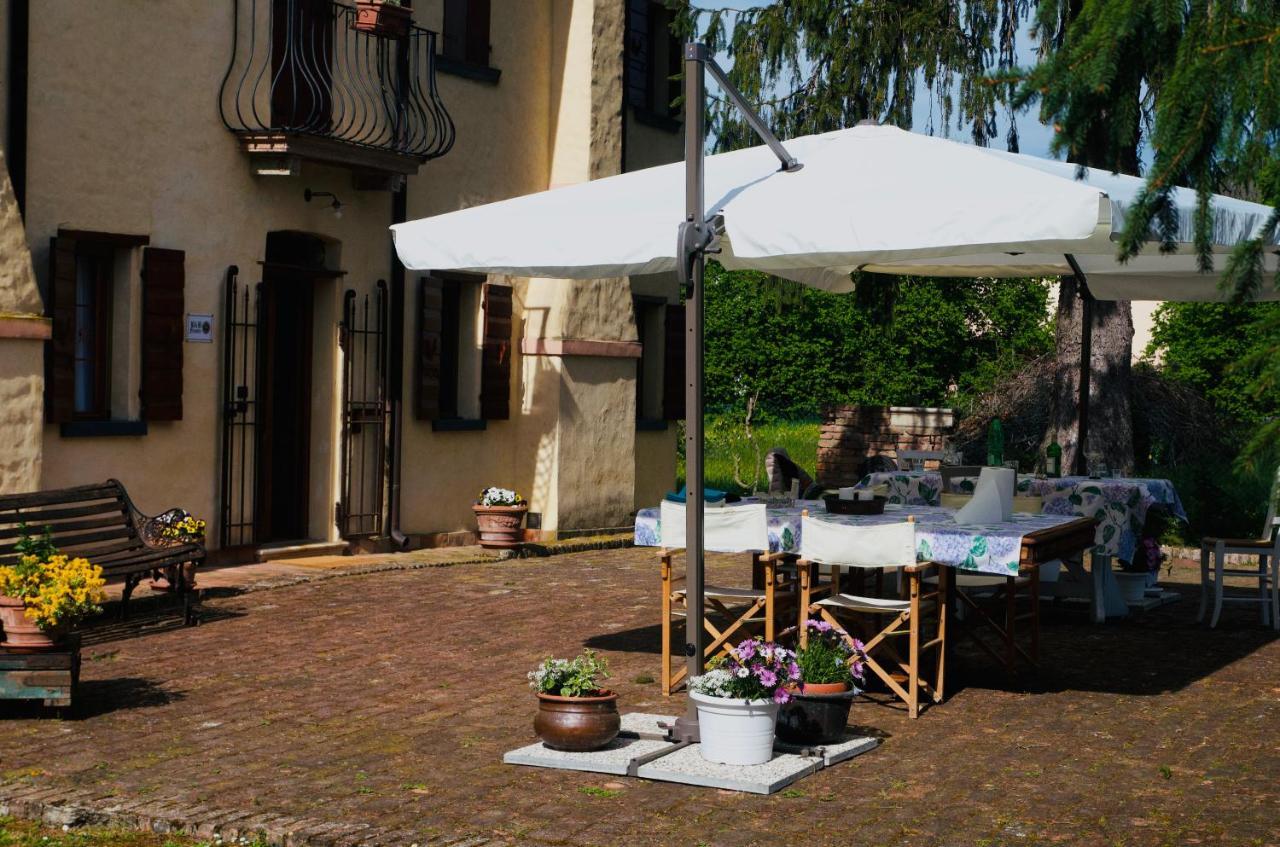 B&B Fetonte Crespino Extérieur photo